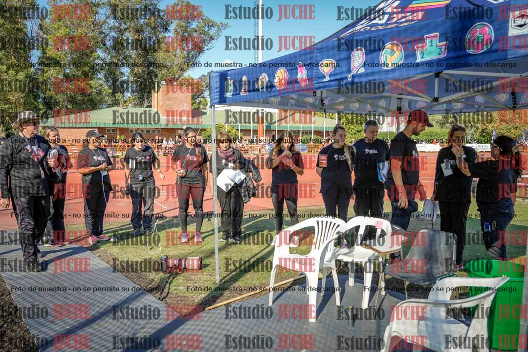 Fotos de algunos extras y podios del día 1