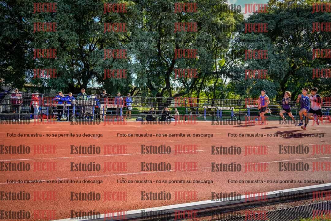 Fotos de los 100 m llanos de varones