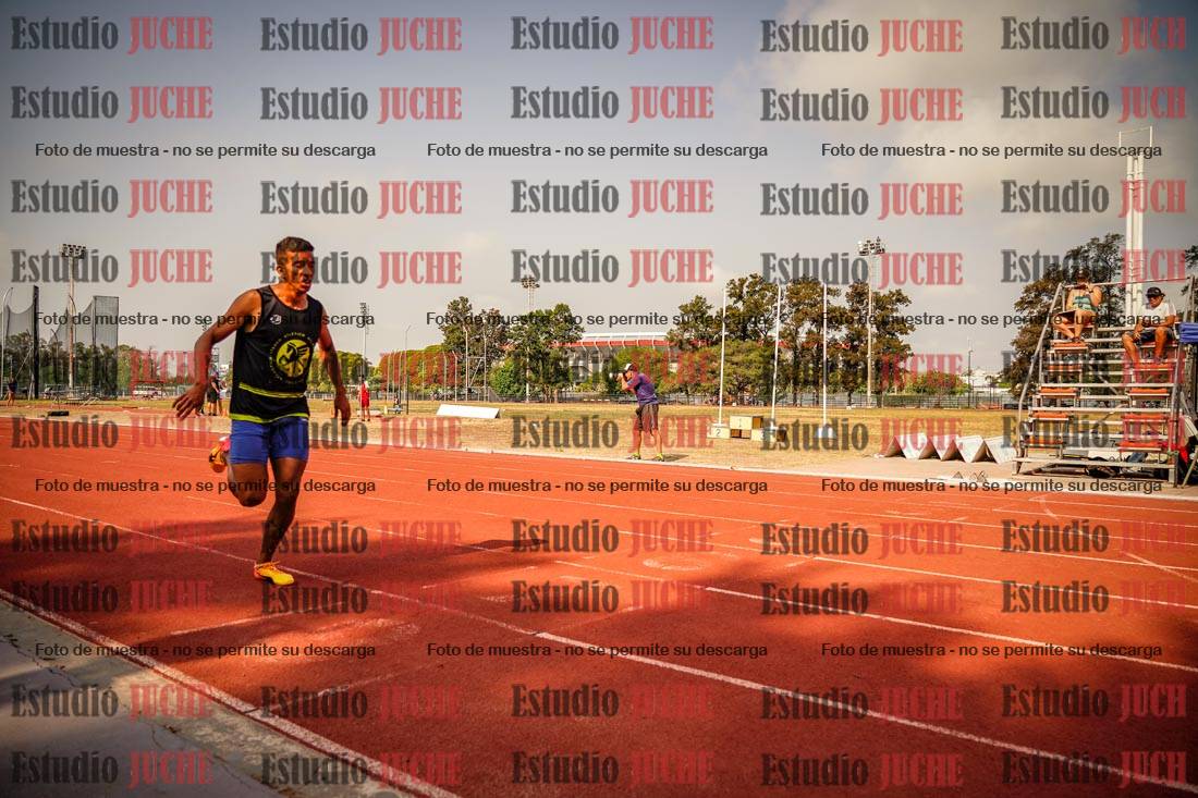 Fotos de los 400 m llanos de varones