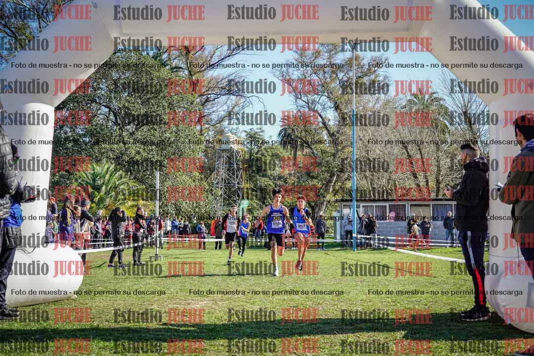 Fotos de la llegada del cross de 3000 m