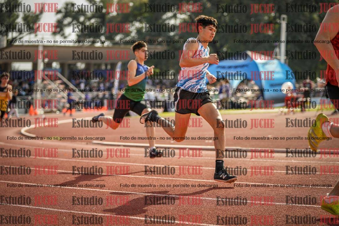 Fotos de los 400 m llanos de varones