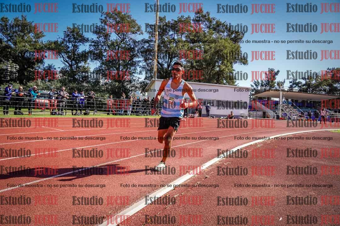 Fotos de los 800 m llanos de varones