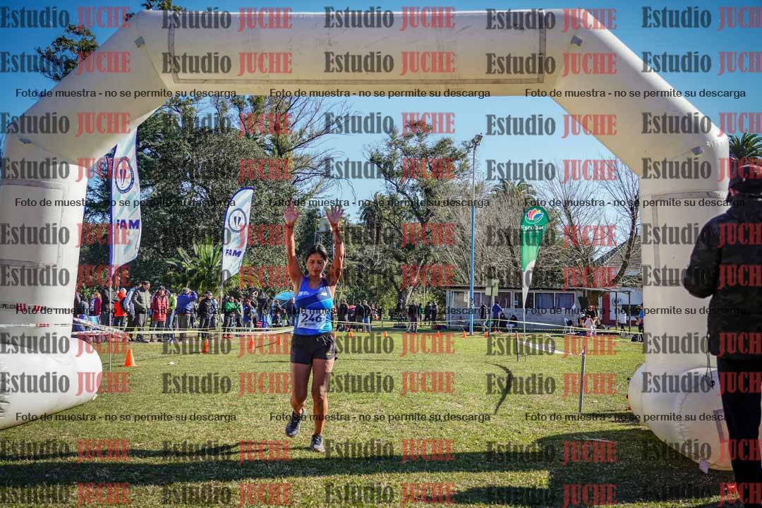 Fotos de la llegada del cross de 6000 m
