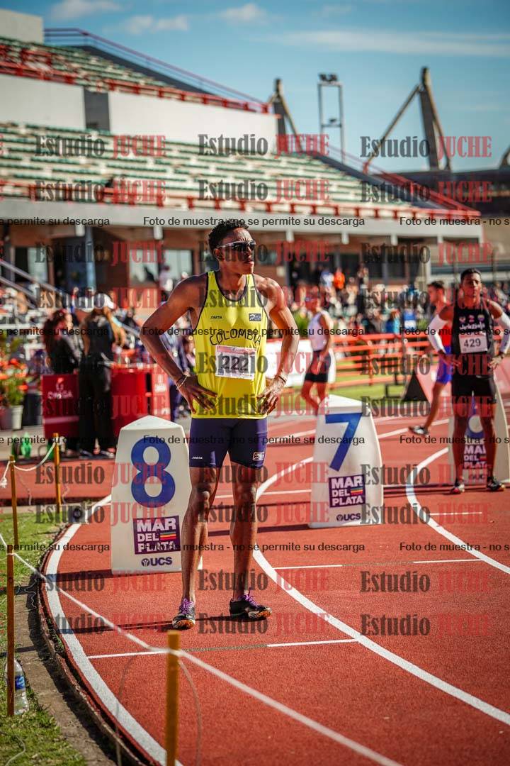 Fotos de los 800 m llanos de varones