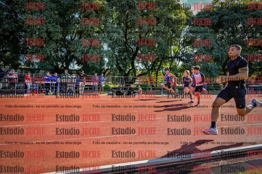 Fotos de los 100 m llanos de varones