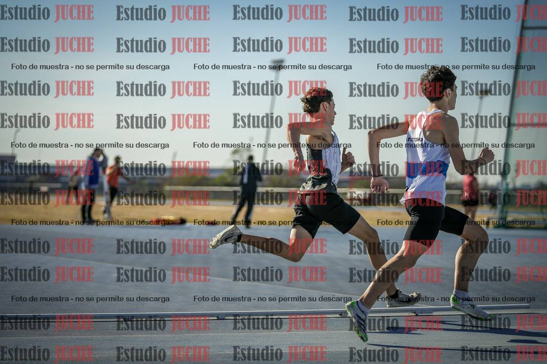 Fotos de los 400 m llanos de varones