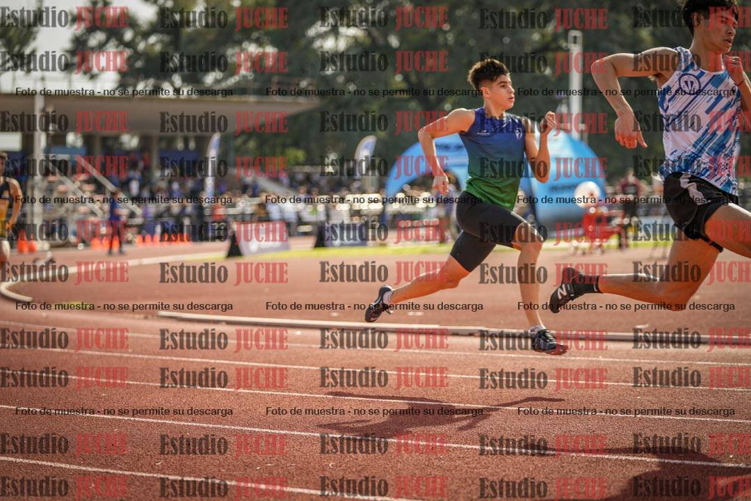 Fotos de los 400 m llanos de varones