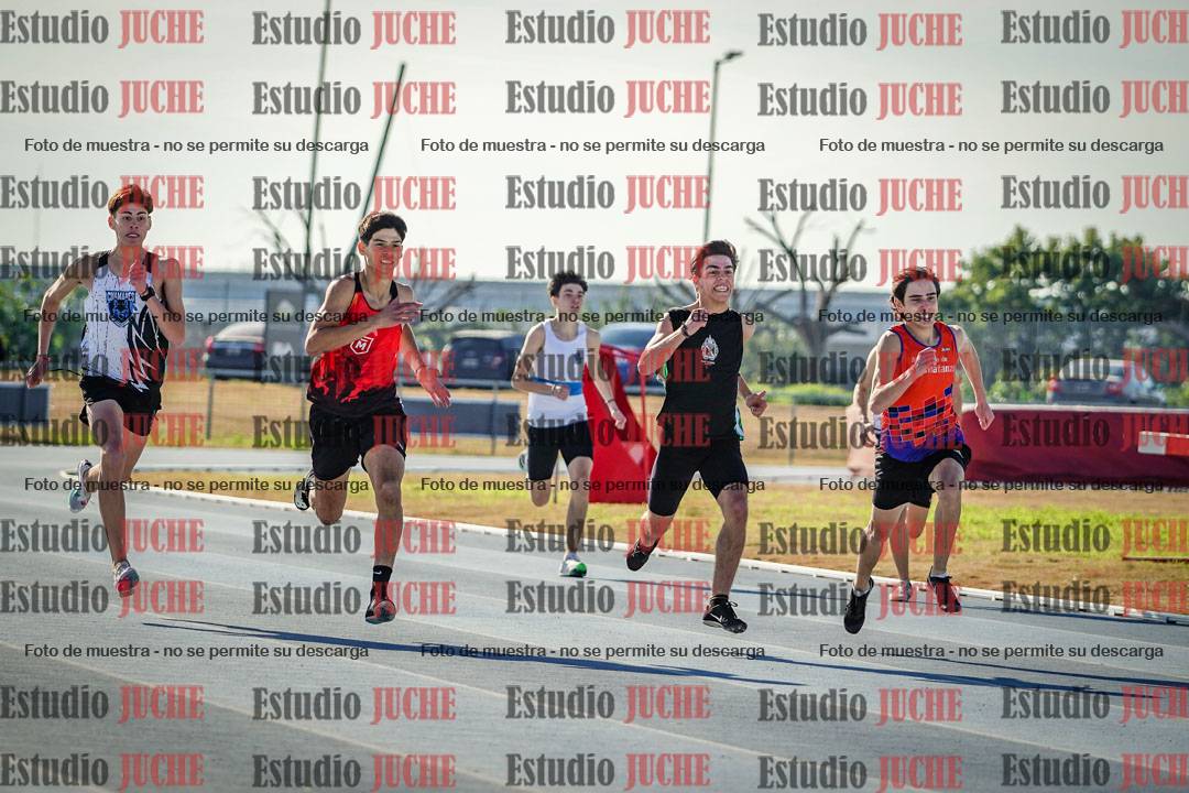 Fotos de los 400 m llanos de varones