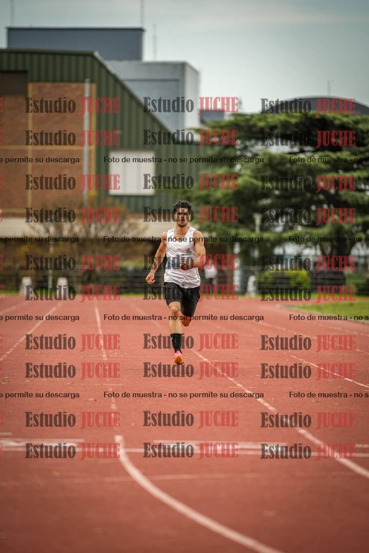 Fotos de los 400 m llanos de varones