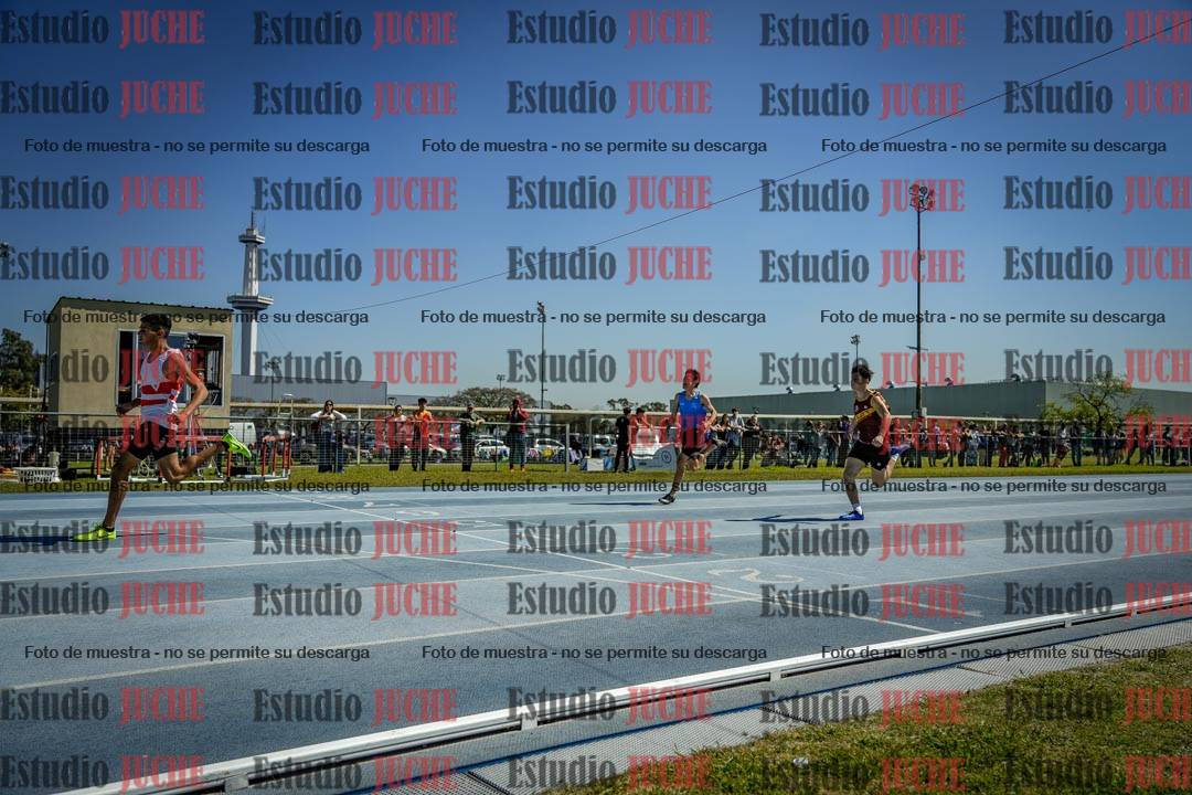 Fotos de los 100 m llanos de varones