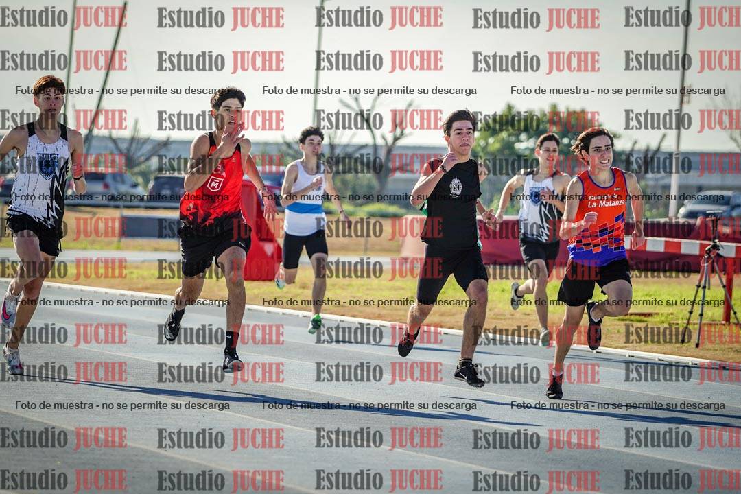 Fotos de los 400 m llanos de varones