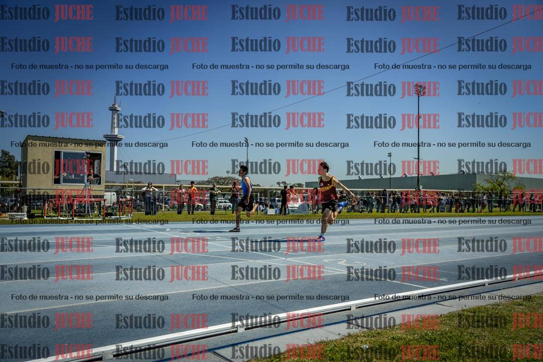 Fotos de los 100 m llanos de varones