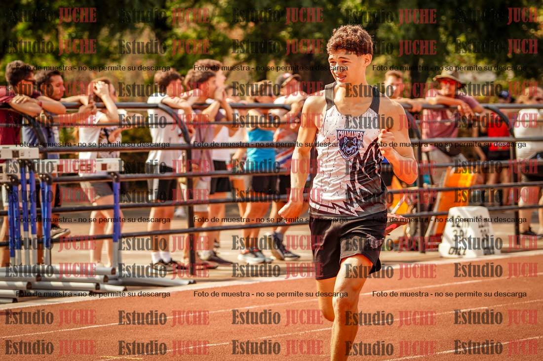 Fotos de los 400 m llanos de varones