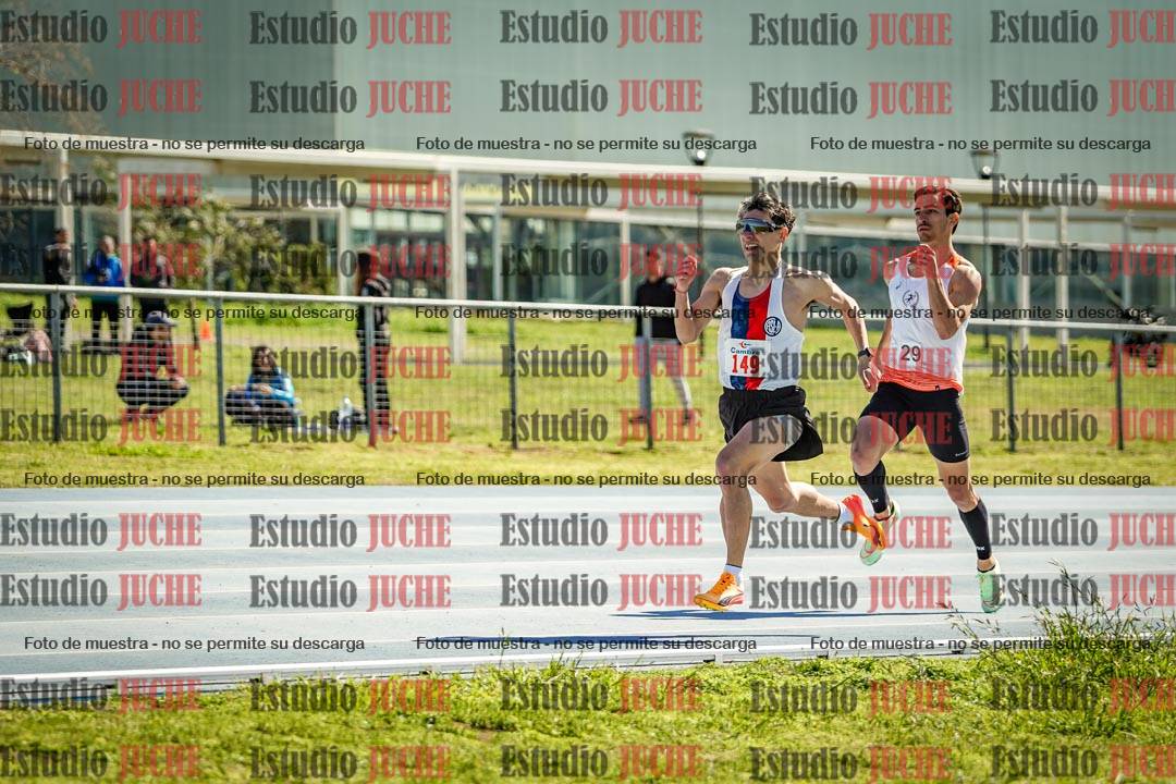 Fotos de los 800 m llanos de varones