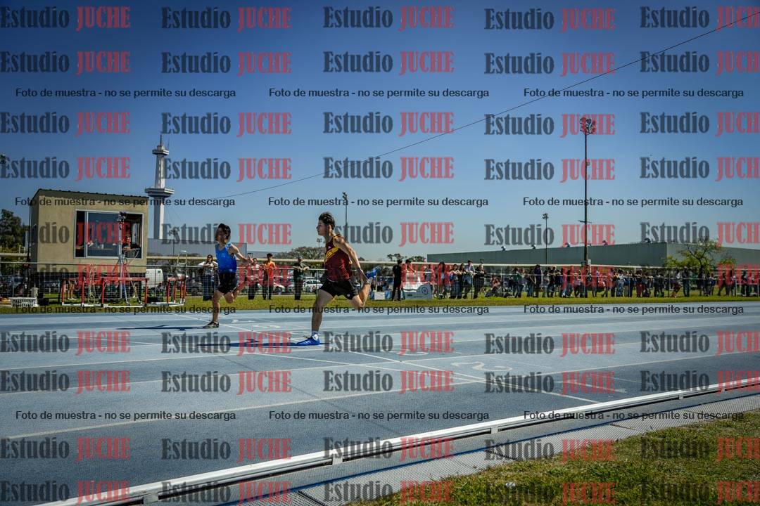 Fotos de los 100 m llanos de varones