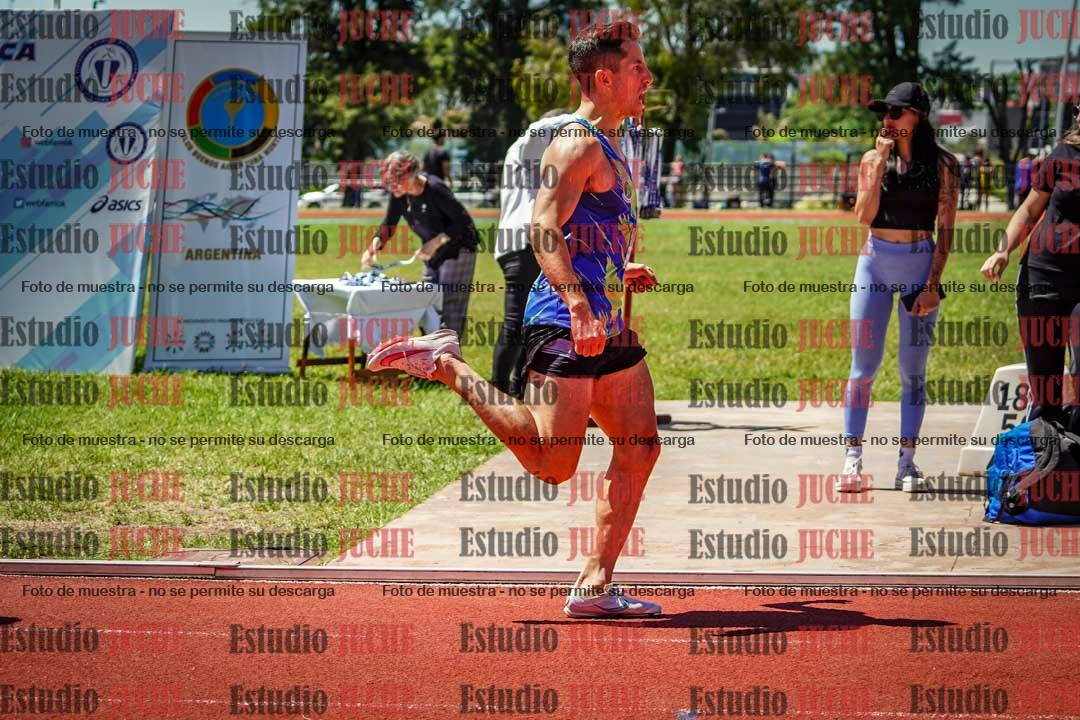 Fotos de los 800 m llanos de varones