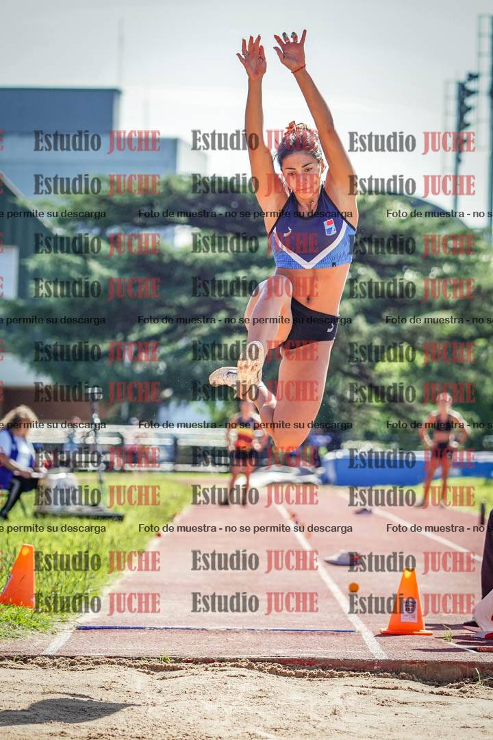 Fotos del salto en largo de mujeres
