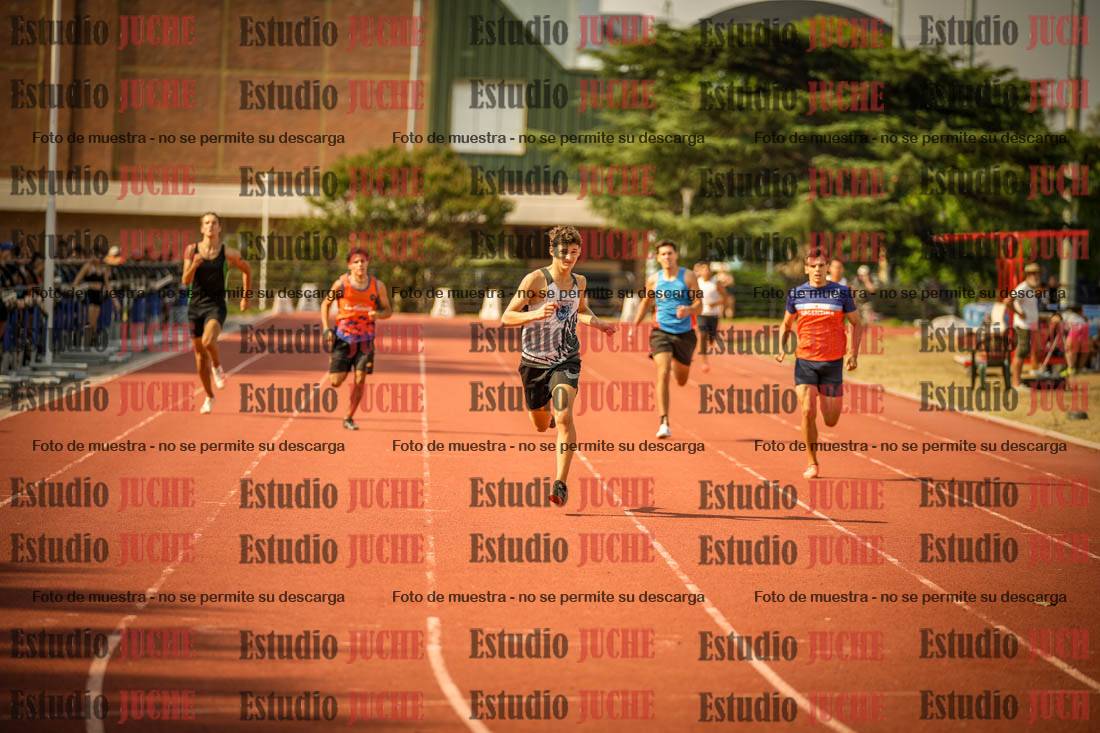 Fotos de los 400 m llanos de varones