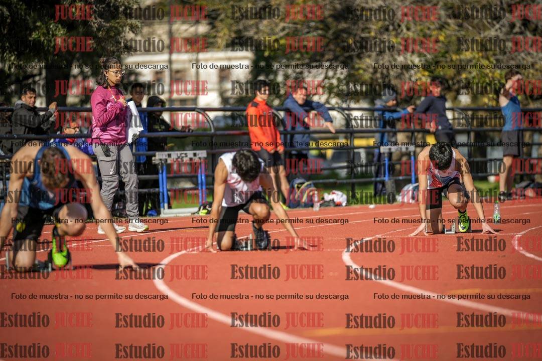 Fotos de los 200 m llanos de varones