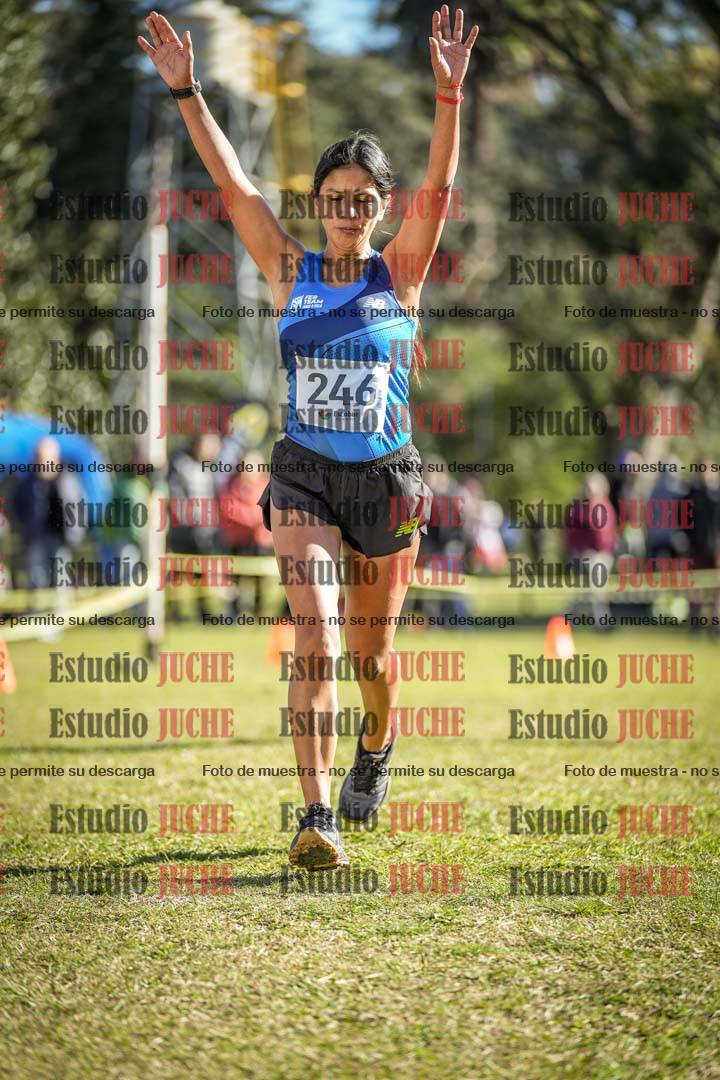Fotos de la llegada del cross de 6000 m