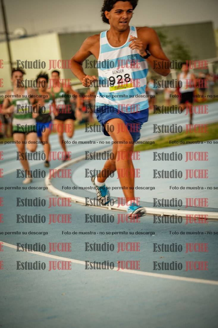 Fotos de los 1000 m llanos de varones