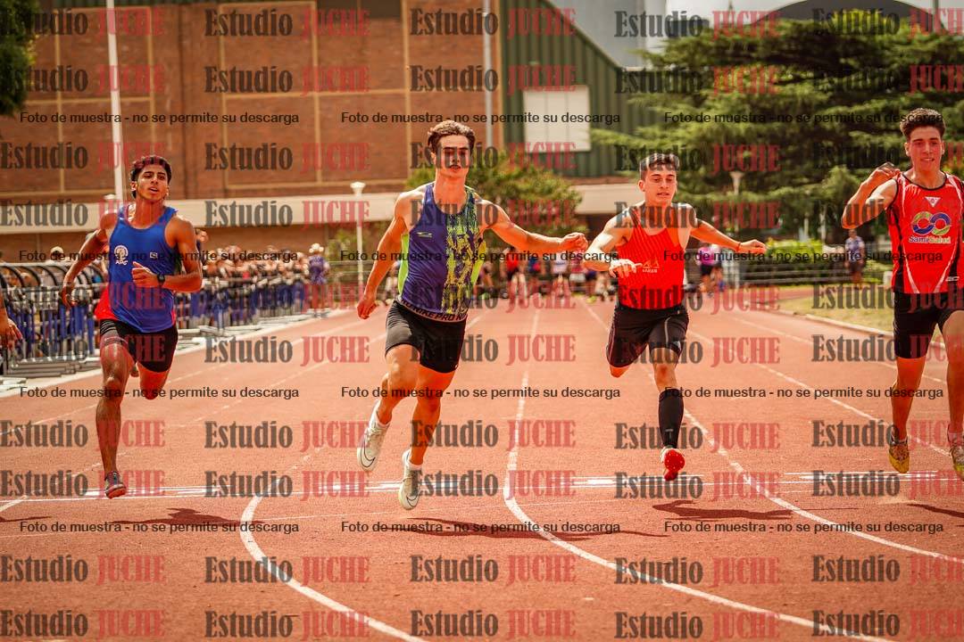 Fotos de los 100 m llanos de varones