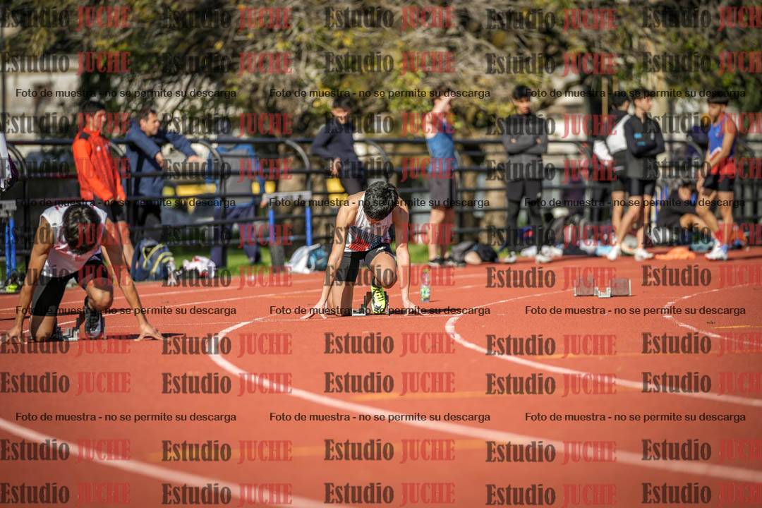 Fotos de los 200 m llanos de varones