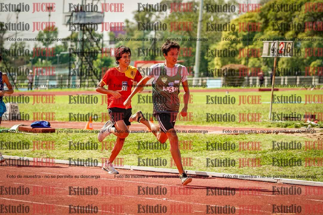 Fotos de los 600 m llanos de varones