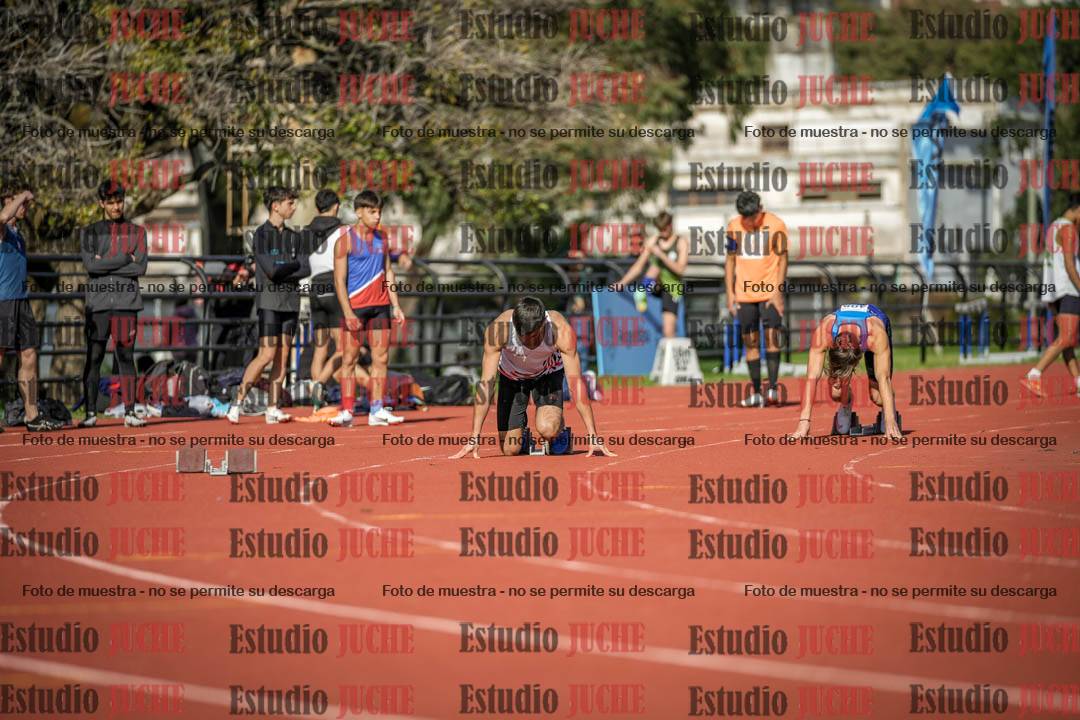 Fotos de los 200 m llanos de varones