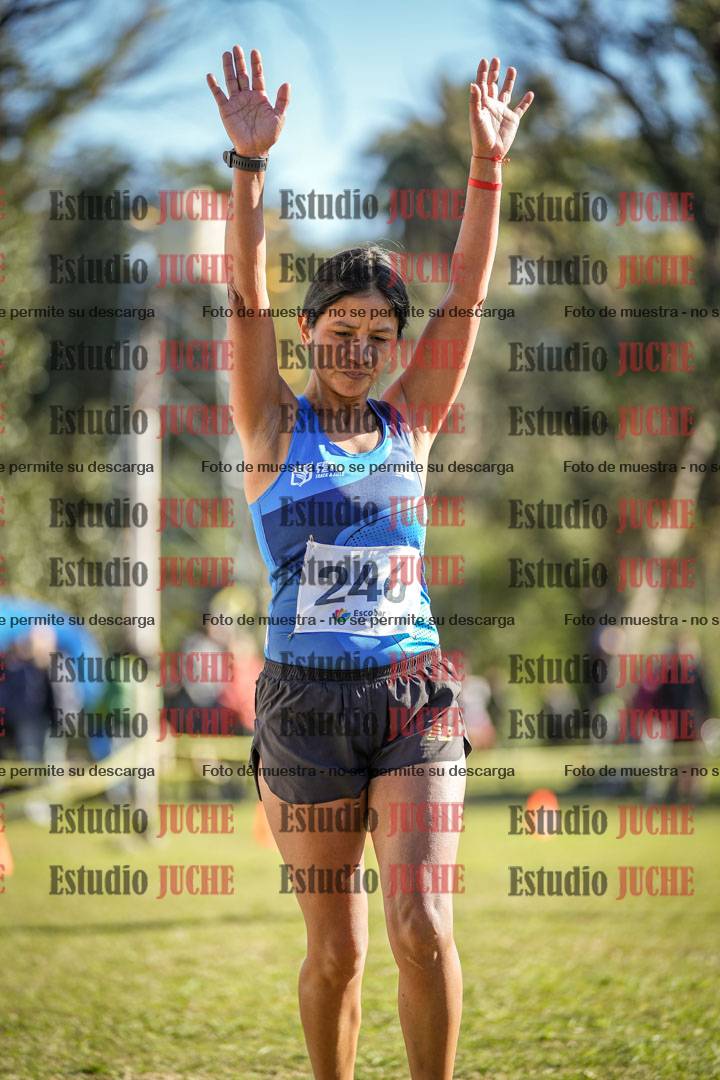 Fotos de la llegada del cross de 6000 m
