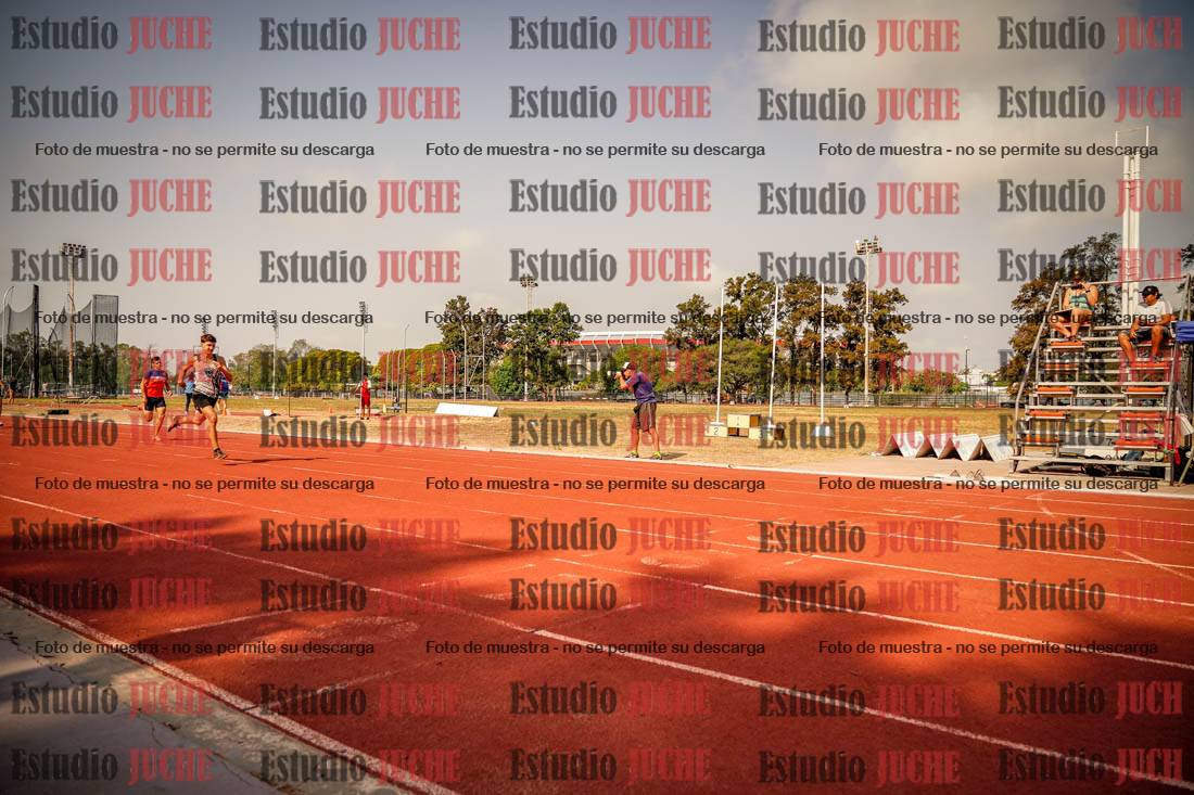 Fotos de los 400 m llanos de varones