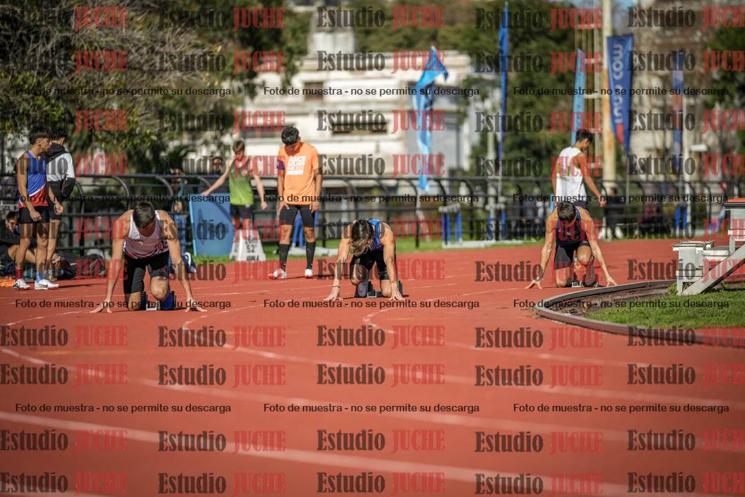 Fotos de los 200 m llanos de varones