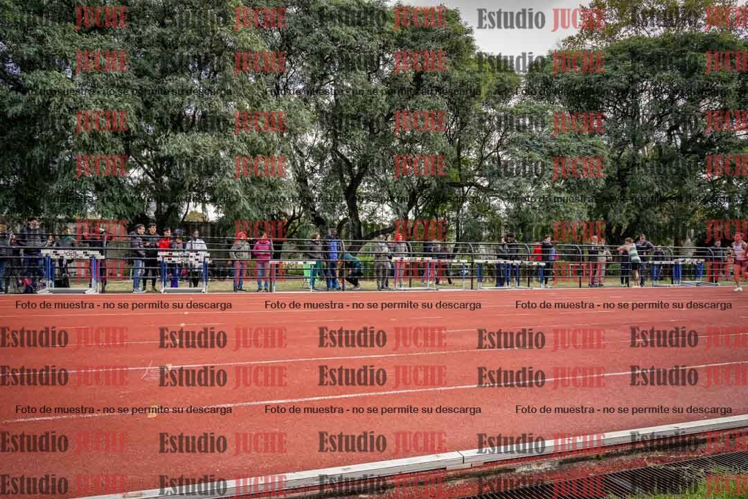 Fotos de los 100 m llanos de varones