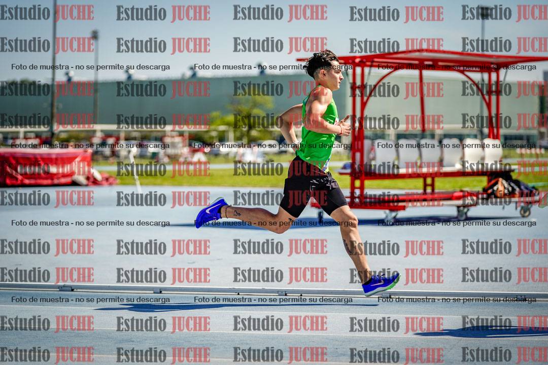 Fotos de los 800 m llanos de varones
