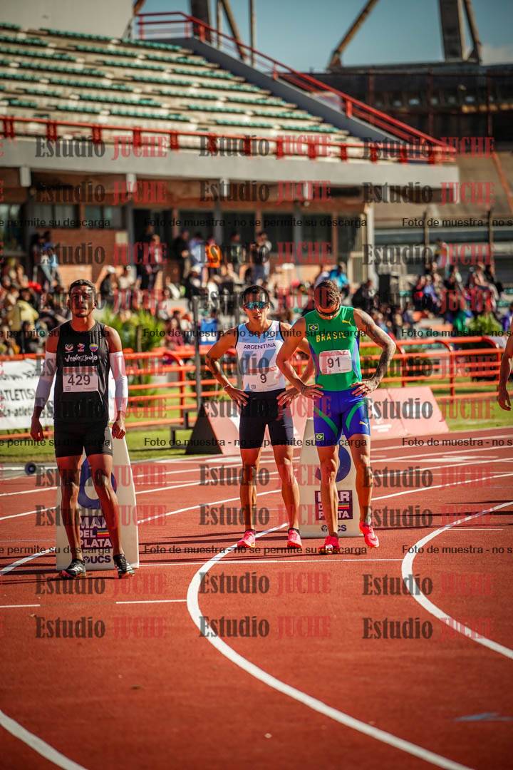 Fotos de los 800 m llanos de varones