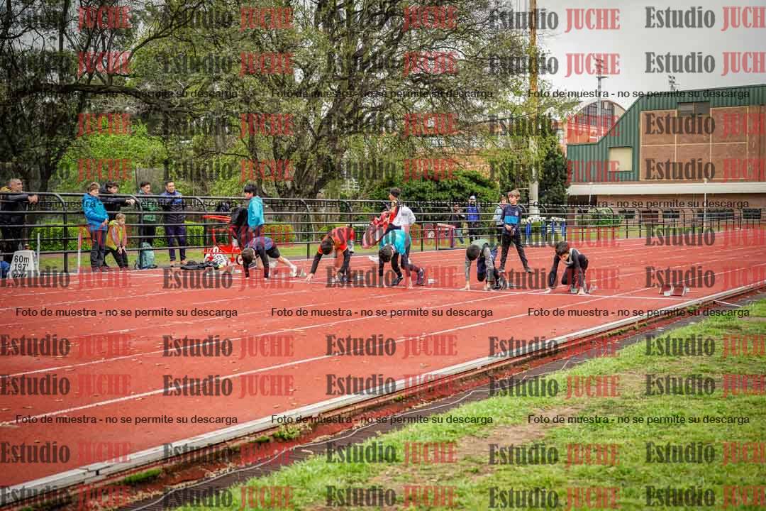 Fotos de los 50 m llanos de varones