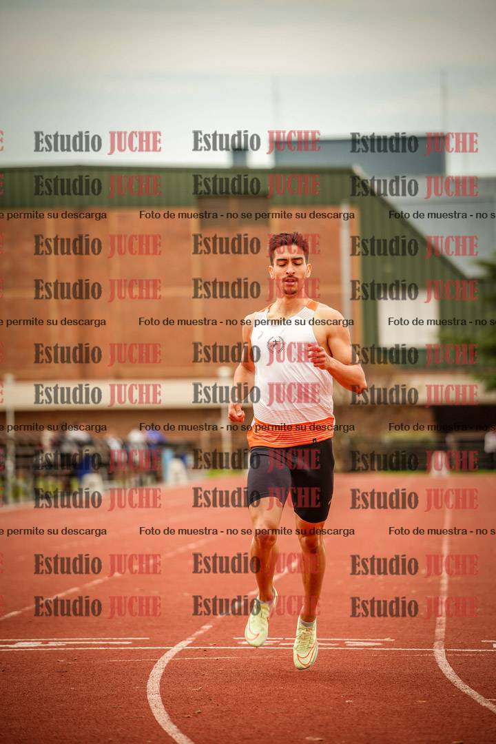 Fotos de los 400 m llanos de varones