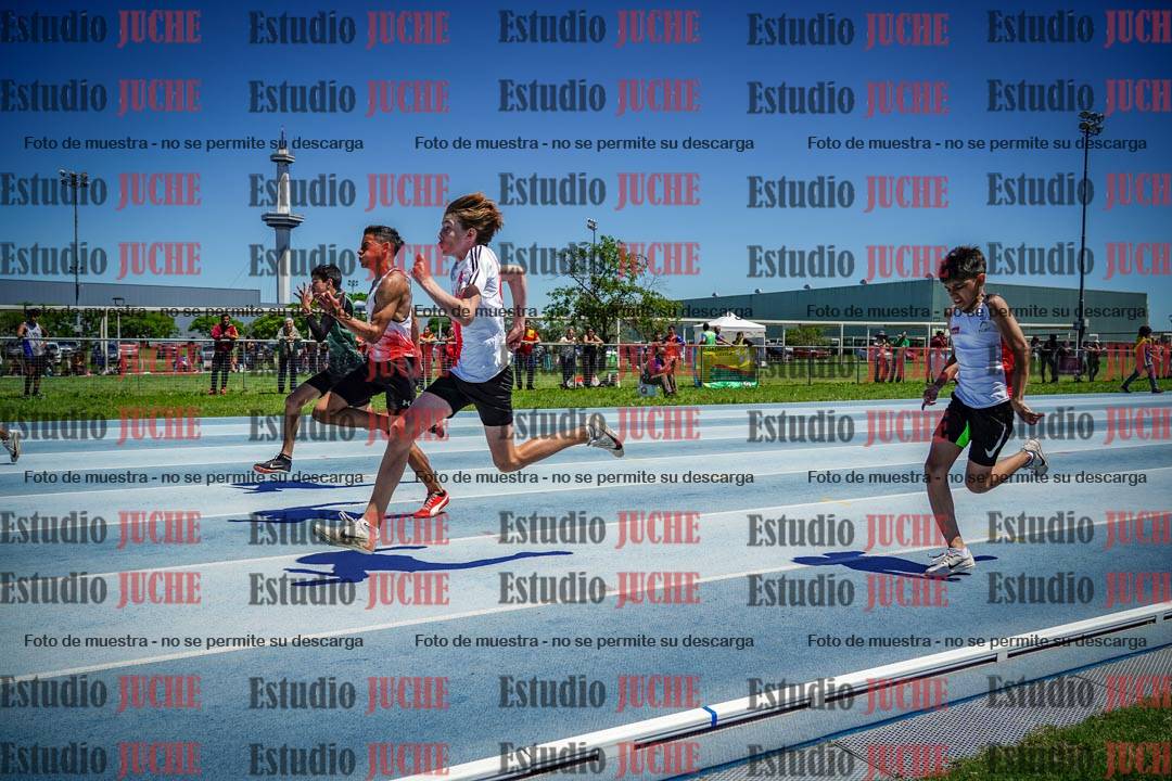 Fotos de los 80 m llanos de varones