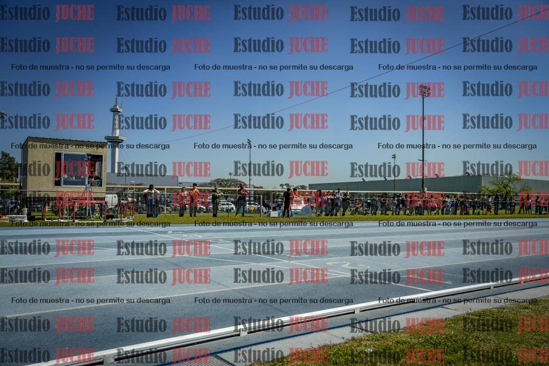 Fotos de los 100 m llanos de varones