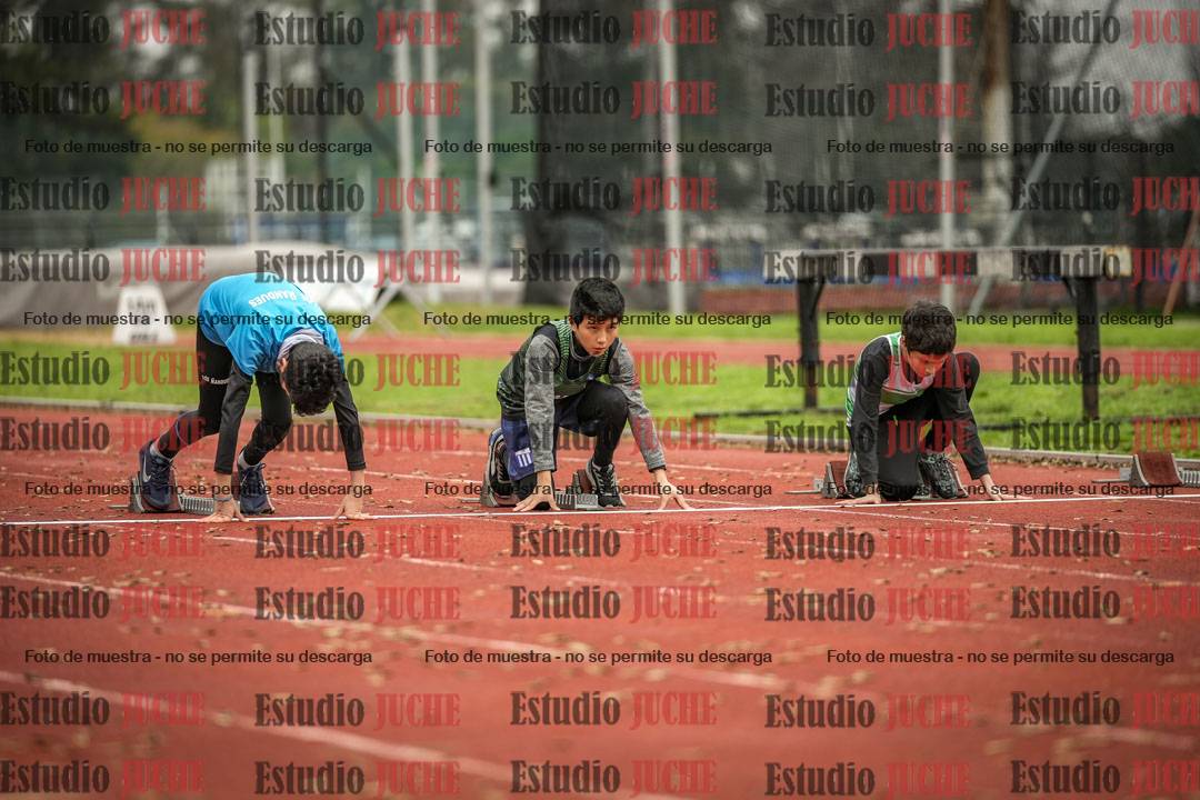 Fotos de los 50 m llanos de varones