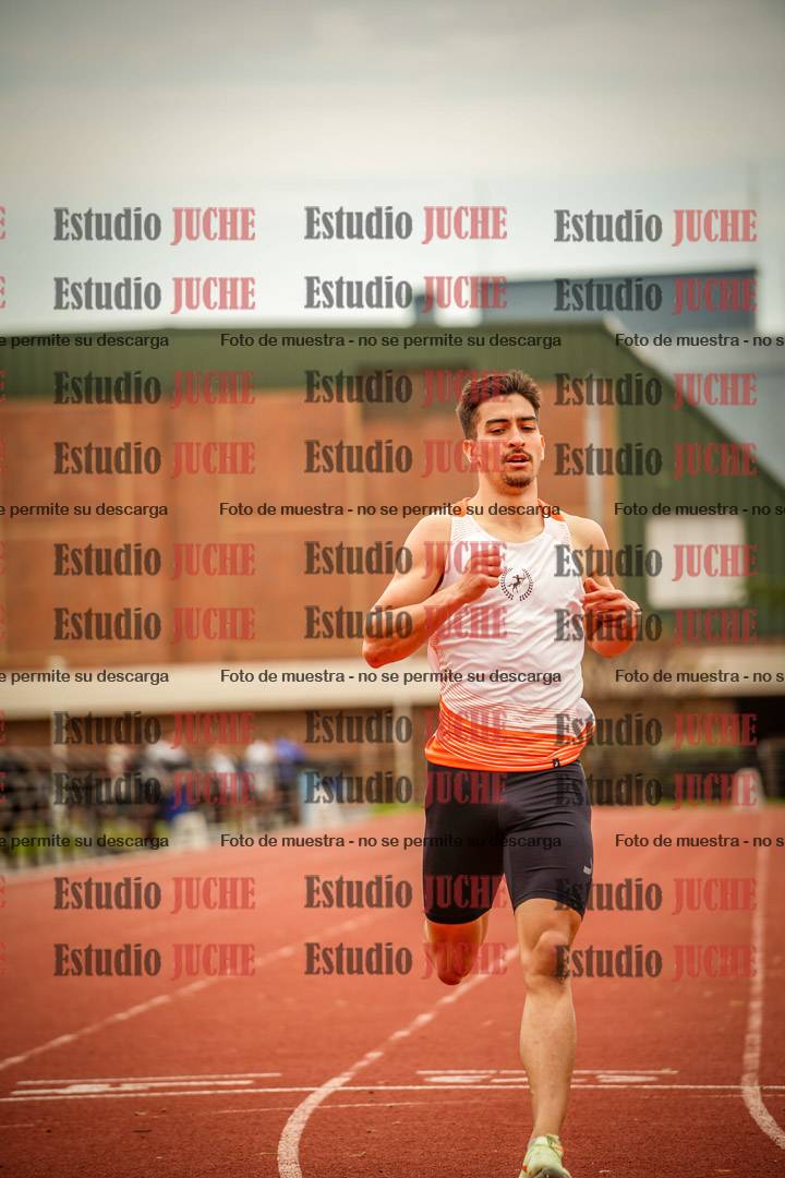 Fotos de los 400 m llanos de varones