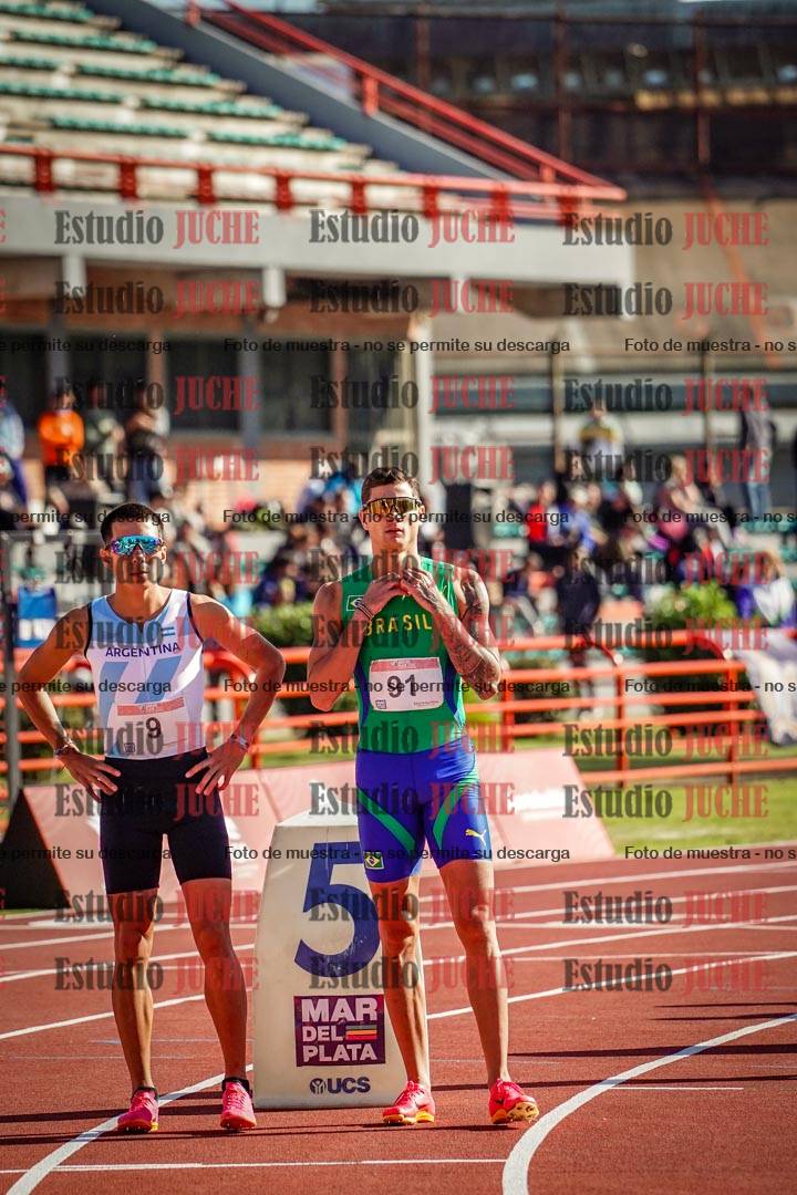 Fotos de los 800 m llanos de varones