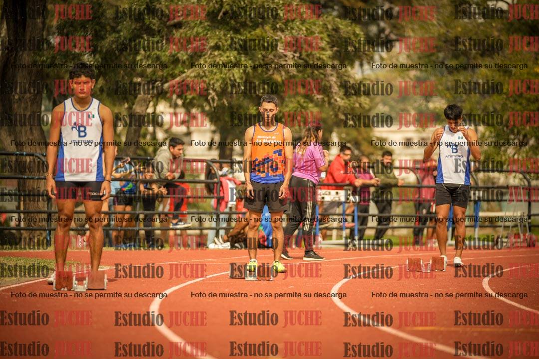 Fotos de los 200 m llanos de varones