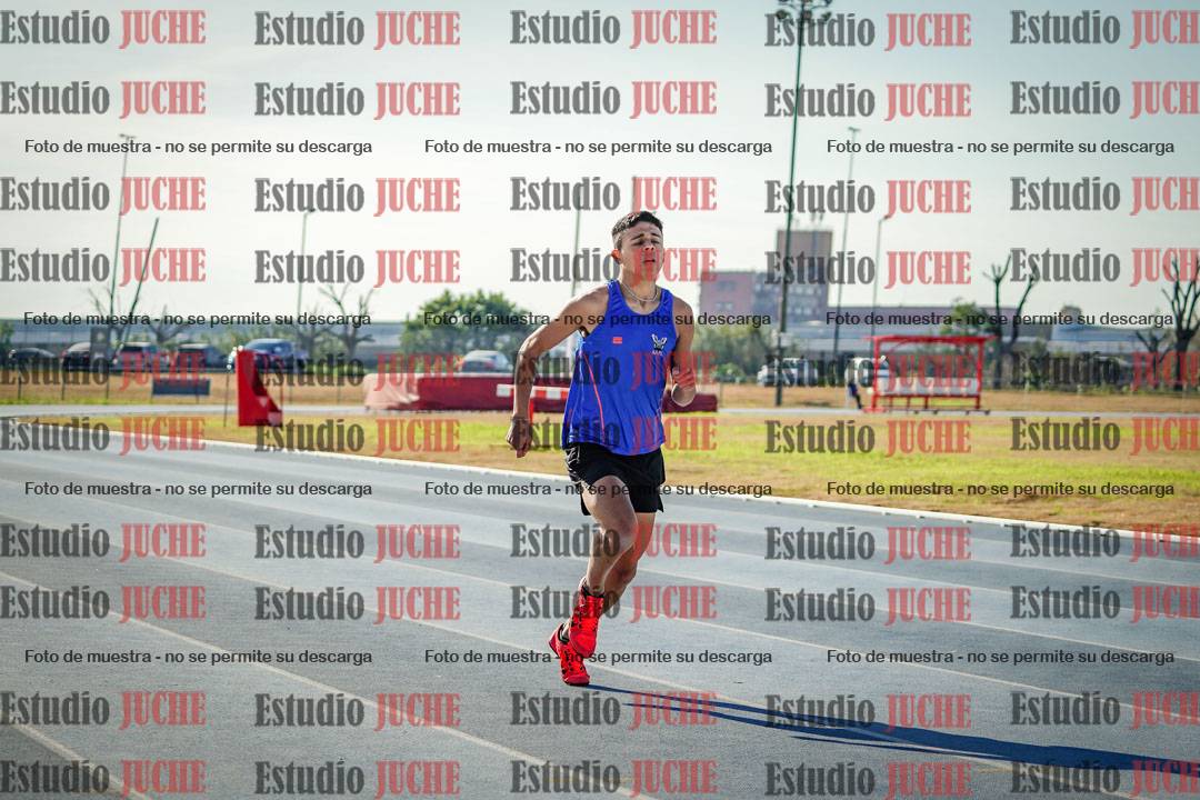 Fotos de los 400 m llanos de varones