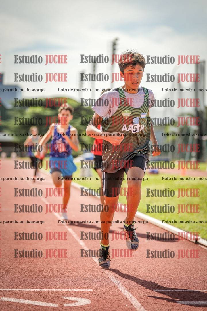 Fotos de los 600 m llanos de varones