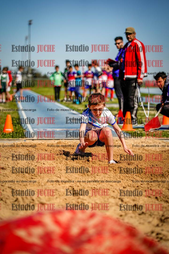 Fotos del salto en largo de varones - U15