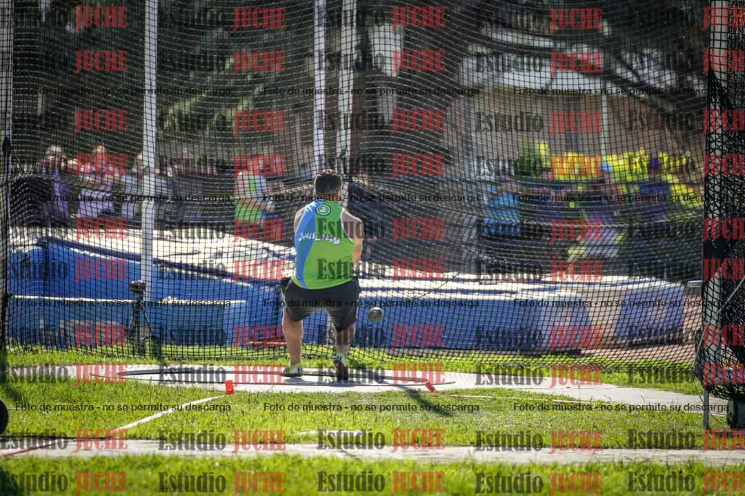 Fotos del lanzamiento de martillo de varones