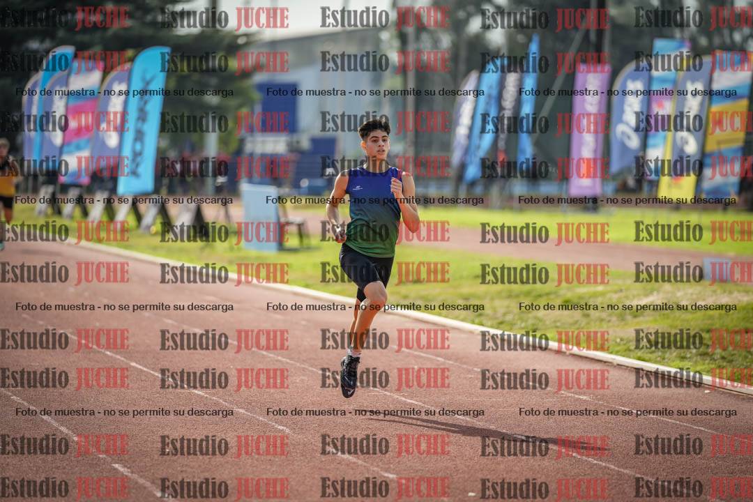 Fotos de los 400 m llanos de varones