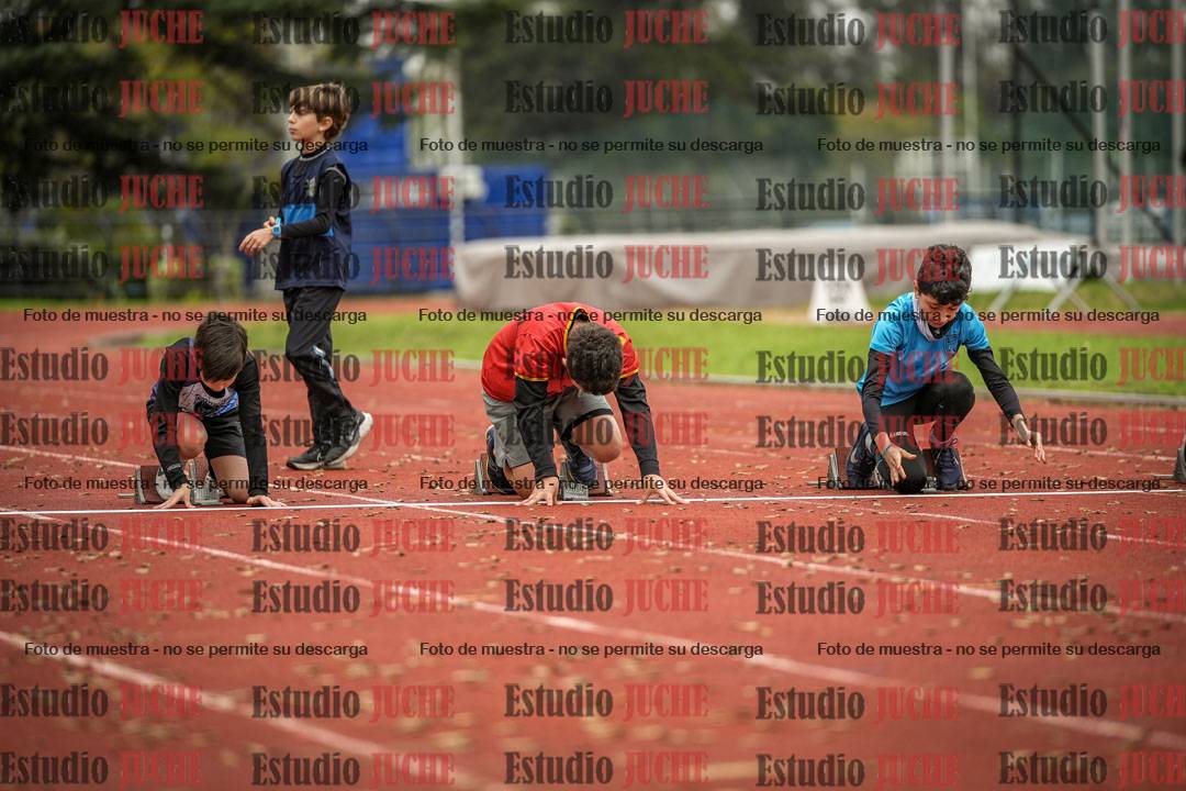 Fotos de los 50 m llanos de varones
