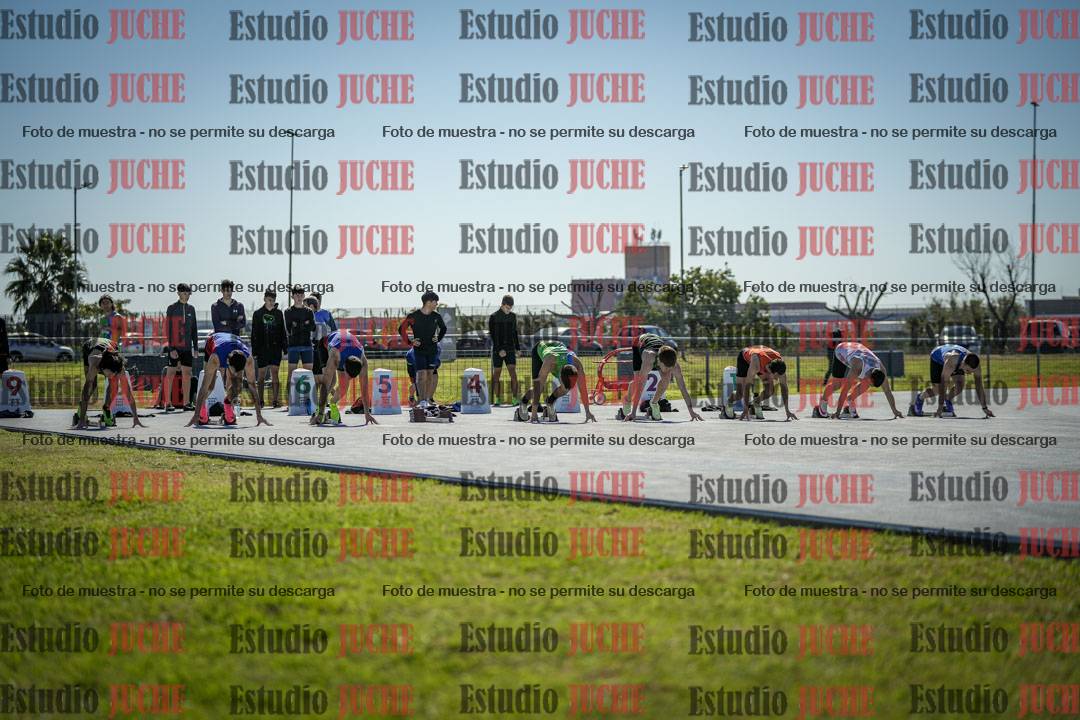 Fotos de los 100 m llanos de varones